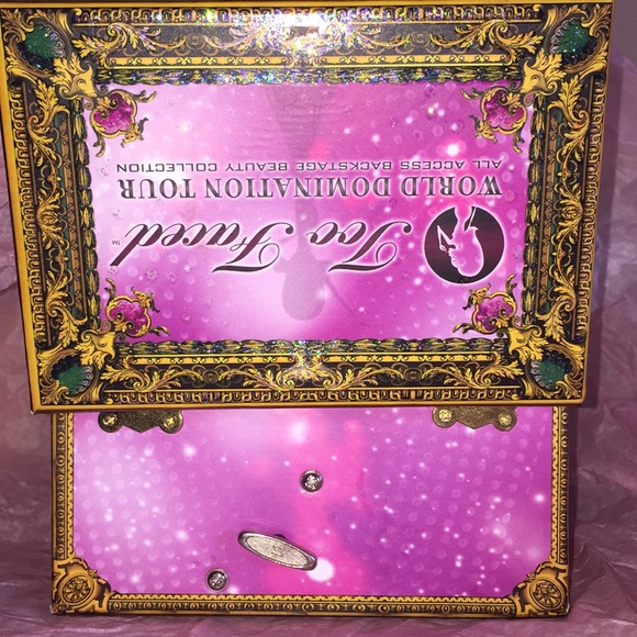 💄SOLD💄Rare Collectors Two Faced Makeup Music Box - Picture 2 of 6